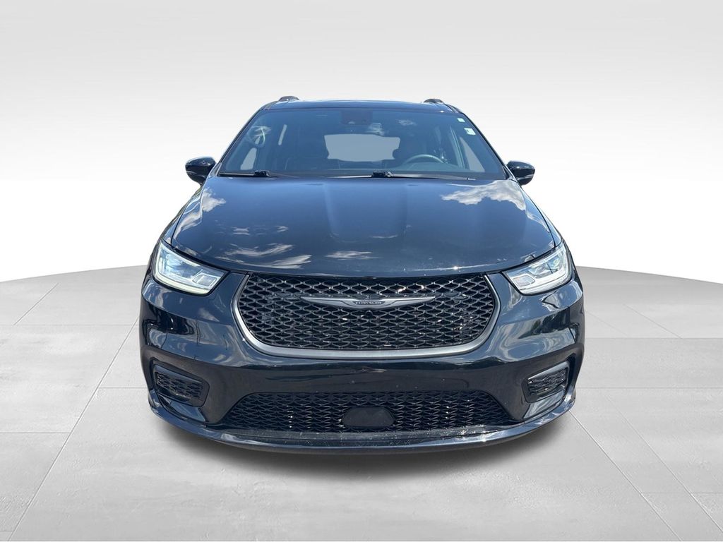 Used 2025 Chrysler Pacifica - photo 11