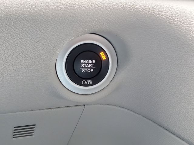 Used 2024 Chrysler Pacifica - photo 21