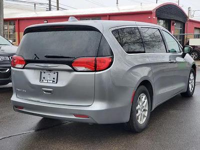Used 2017 Chrysler Pacifica - photo 1