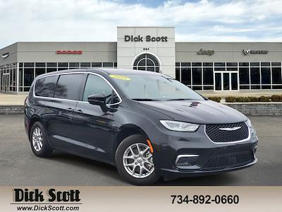 2025 Chrysler Pacifica FWD Minivan for sale #P20185 - photo 1