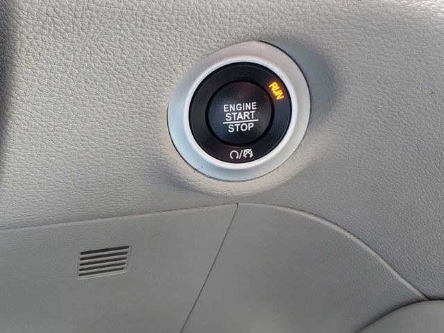 Used 2023 Chrysler Pacifica - photo 22