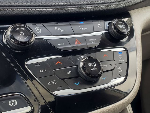 Used 2023 Chrysler Pacifica - photo 26