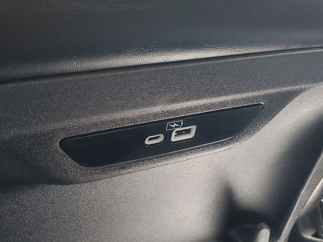 Used 2023 Chrysler Pacifica - photo 32