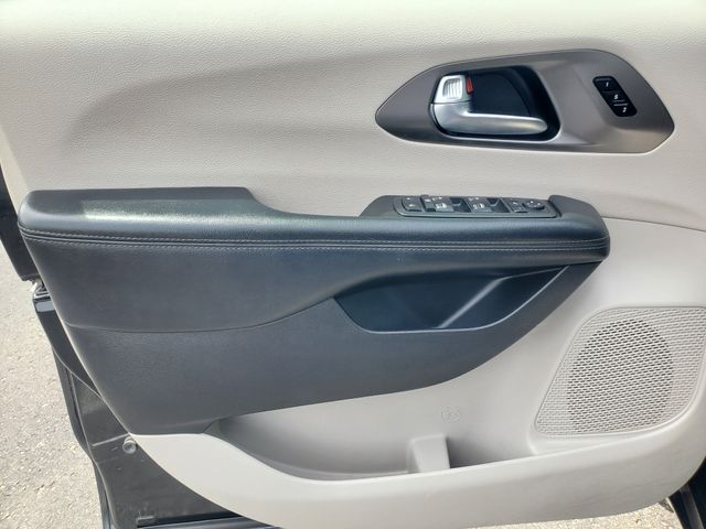 Used 2019 Chrysler Pacifica - photo 10