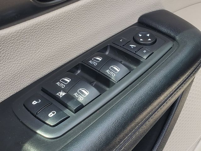 Used 2019 Chrysler Pacifica - photo 11