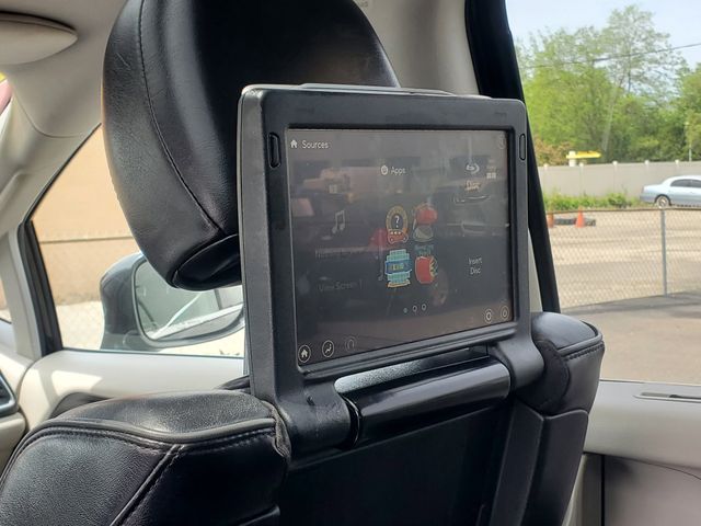 Used 2019 Chrysler Pacifica - photo 25