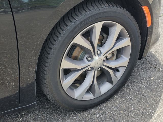 Used 2019 Chrysler Pacifica - photo 2