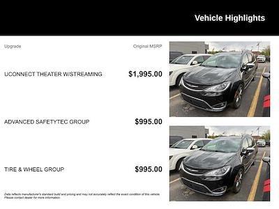 Used 2019 Chrysler Pacifica - photo 1