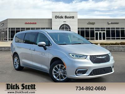 2023 Chrysler Pacifica AWD Minivan for sale #P20251 - photo 1