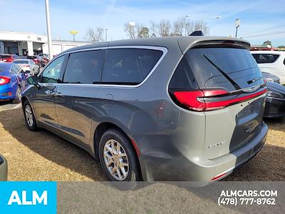 Used 2023 Chrysler Pacifica Touring L Minivan for sale #PR591437 - photo 2