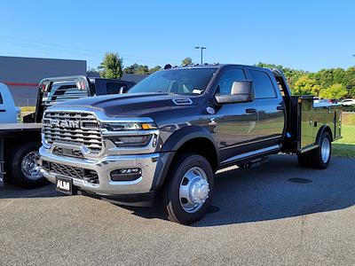 New 2025 Ram 4500 Tradesman Crew Cab 4x4 Flatbed Truck for sale #SG525821 - photo 1