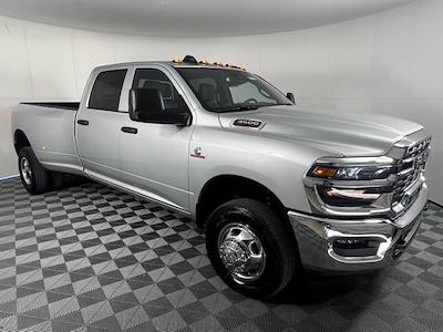 New 2026 Ram 3500 Tradesman Crew Cab 4x4 DRW Pickup for sale #TJ26059 - photo 1