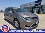 2018 Chrysler Pacifica FWD Minivan for sale #25J519B1 - photo 1