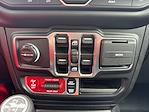 2021 Jeep Gladiator Crew Cab 4x4 Pickup for sale #25J526A1 - photo 27