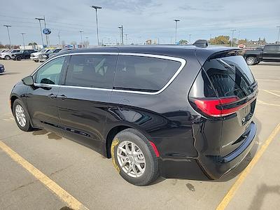 2024 Chrysler Pacifica FWD Minivan for sale #25P877 - photo 2