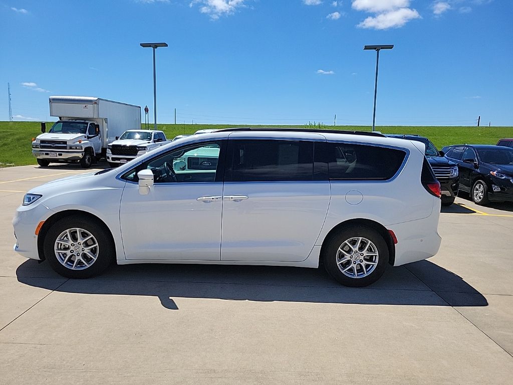 Used 2022 Chrysler Pacifica - photo 7