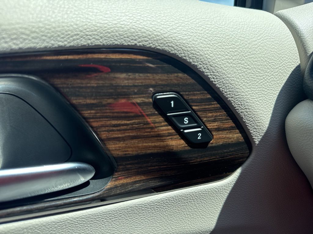 Used 2023 Chrysler Pacifica - photo 9