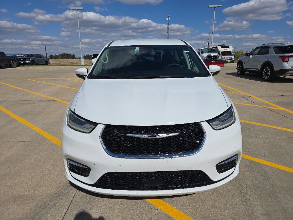 Used 2023 Chrysler Pacifica - photo 5