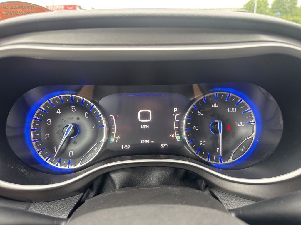 Used 2024 Chrysler Pacifica - photo 18