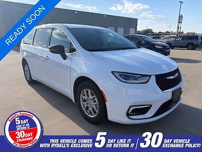 2025 Chrysler Pacifica FWD Minivan for sale #26P843 - photo 1