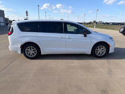 2025 Chrysler Pacifica FWD Minivan for sale #26P843 - photo 2