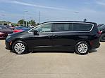 2017 Chrysler Pacifica FWD Minivan for sale #26P863A - photo 25