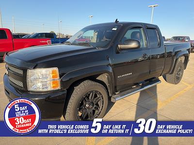 2011 Chevrolet Silverado 1500 Extended Cab 4WD Pickup for sale #26R707B - photo 1