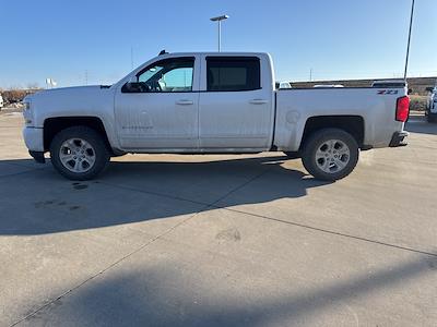 Used 2018 Chevrolet Silverado 1500 LT Crew Cab for sale #26R730B - photo 2