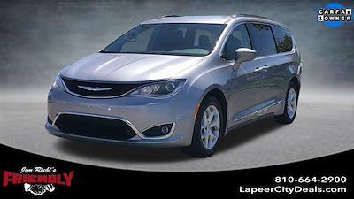 2017 Chrysler Pacifica FWD Minivan for sale #L25E047A - photo 1