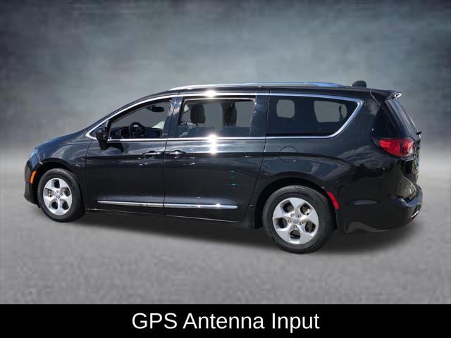 Used 2017 Chrysler Pacifica - photo 5