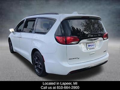 2020 Chrysler Pacifica FWD Minivan for sale #L26P069A - photo 2