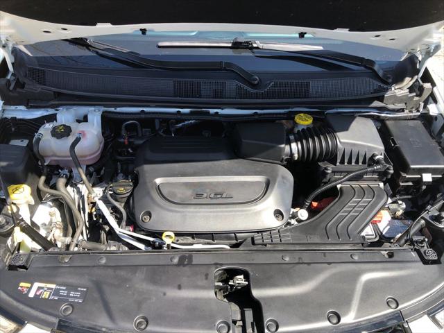 Used 2023 Chrysler Pacifica - photo 17