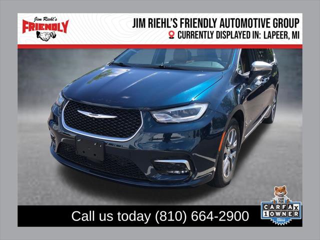 Used 2022 Chrysler Pacifica - photo 1
