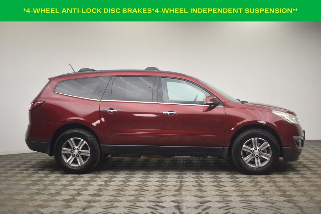 Used 2016 Chevrolet Traverse - photo 2