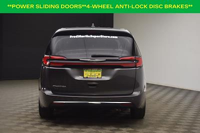 Used 2023 Chrysler Pacifica Touring L Minivan for sale #1C254194AV - photo 2