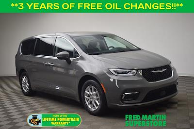 2023 Chrysler Pacifica FWD Minivan for sale #1C263295AP - photo 1