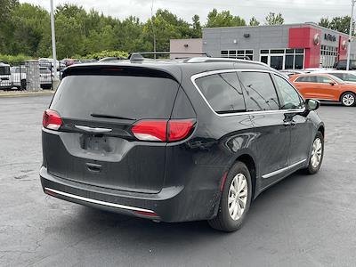 2018 Chrysler Pacifica FWD Minivan for sale #1D252267BP - photo 2