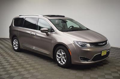 2018 Chrysler Pacifica FWD Minivan for sale #1D260047AW - photo 1