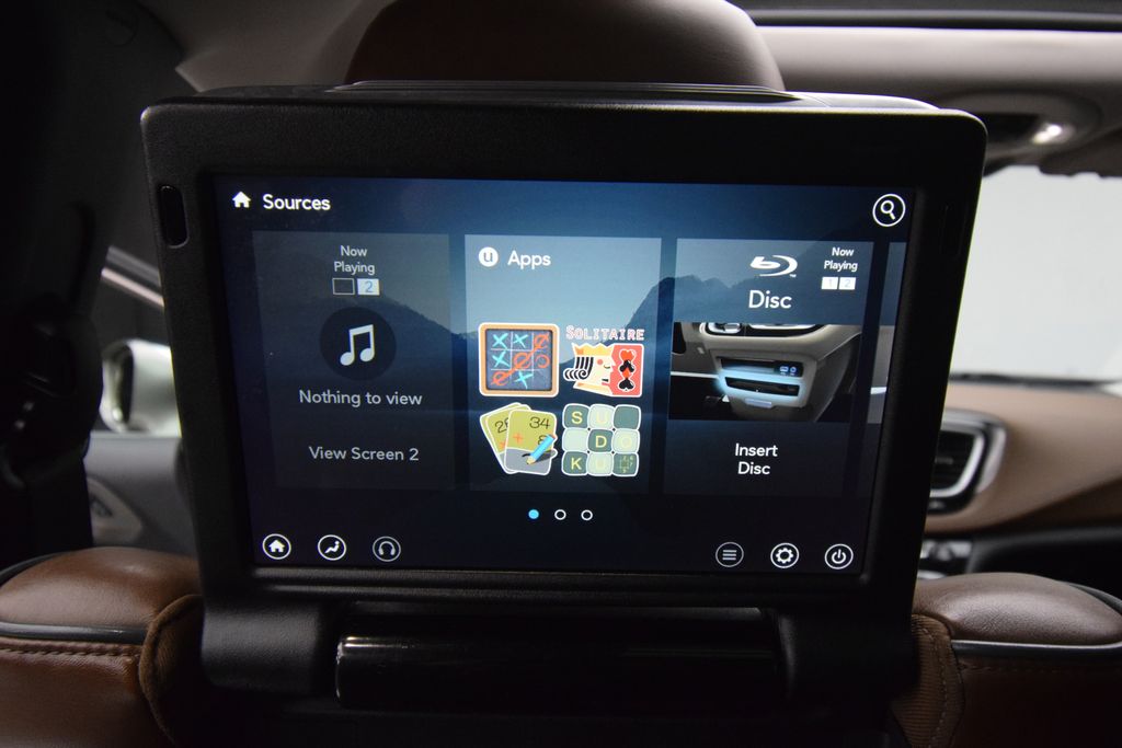 Used 2017 Chrysler Pacifica - photo 9