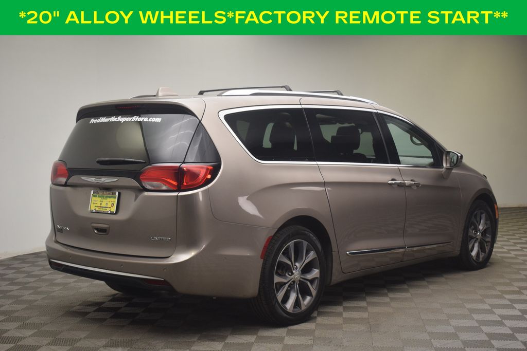 Used 2017 Chrysler Pacifica - photo 33