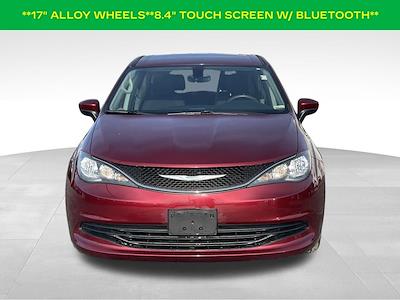 Used 2017 Chrysler Pacifica Touring Minivan for sale #1D260200BP - photo 2