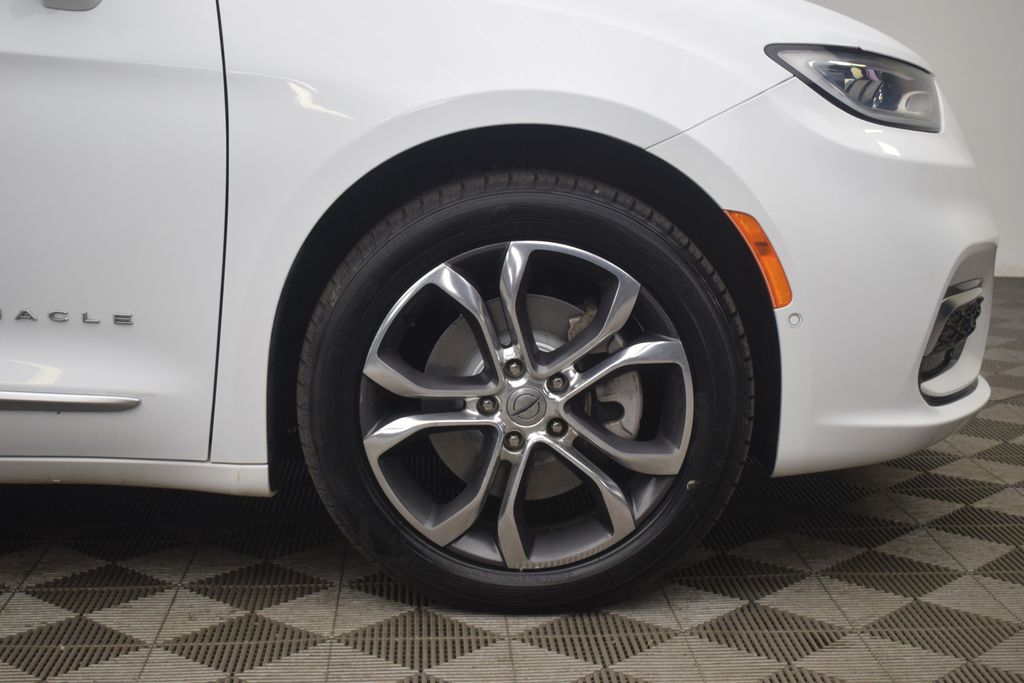 Used 2021 Chrysler Pacifica - photo 10