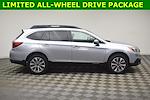 2017 Subaru Outback AWD SUV for sale #1T251999AP - photo 9