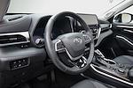 Used 2023 Toyota Highlander Platinum for sale #1V253605A - photo 14