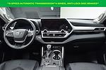 Used 2023 Toyota Highlander Platinum for sale #1V253605A - photo 7