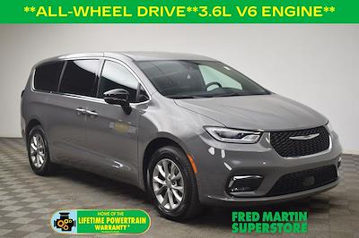 2025 Chrysler Pacifica AWD Minivan for sale #1V260193A - photo 1