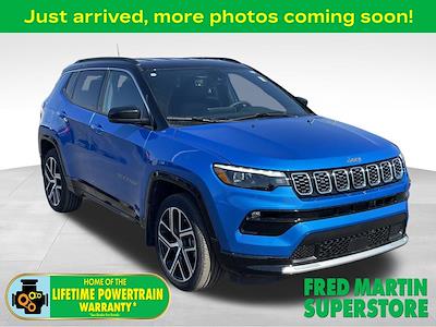 Used 2024 Jeep Compass - photo 1