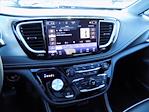 Used 2025 Chrysler Pacifica Limited Minivan for sale #P5272 - photo 17