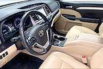 2019 Toyota Highlander 4x4 SUV for sale #J04458A - photo 11