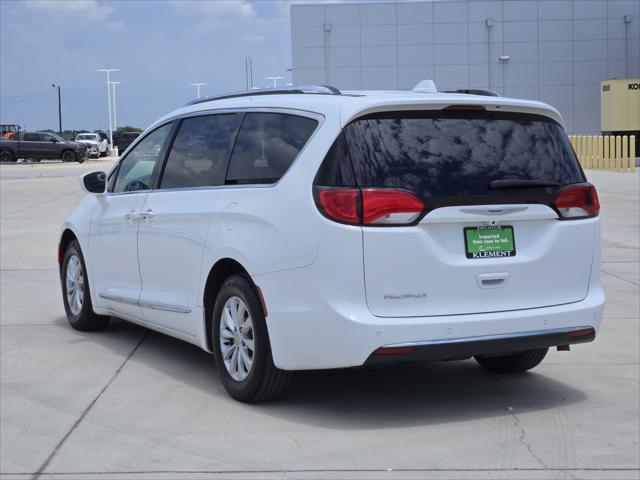 Used 2018 Chrysler Pacifica - photo 8